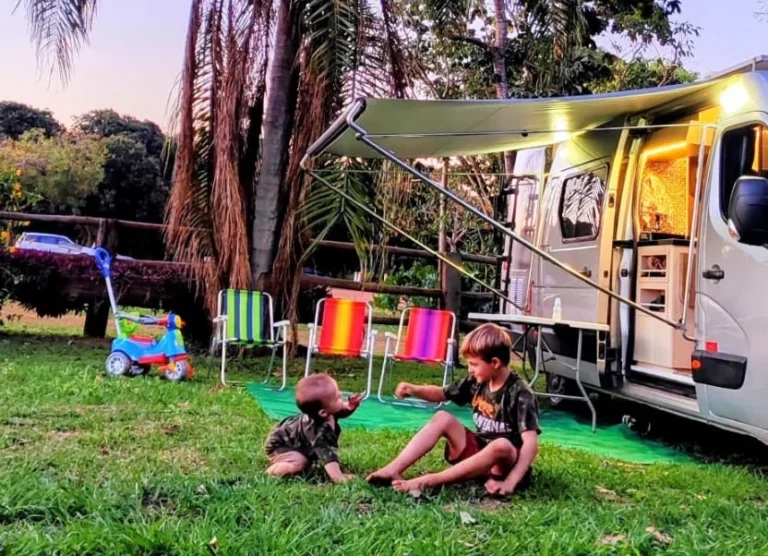 Motorhome Nunes 04 lugares com STARLINK
