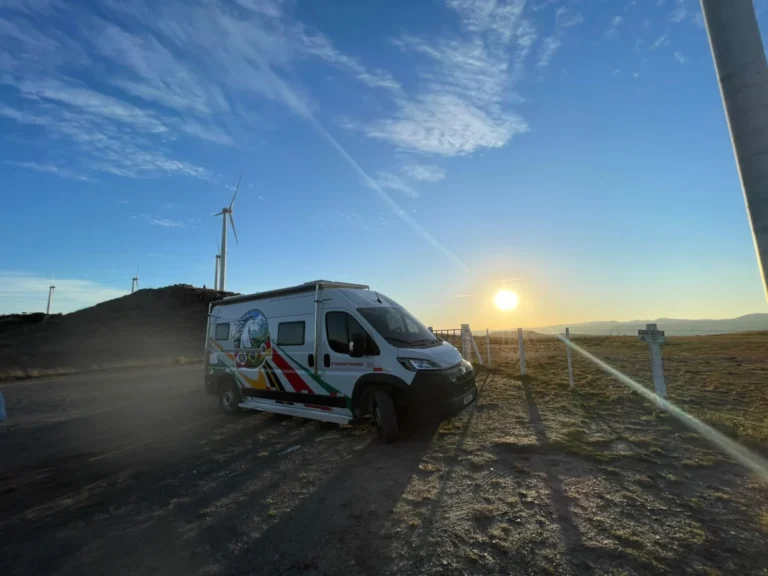 Motorhome liberty com Starlink e gerador (completo)